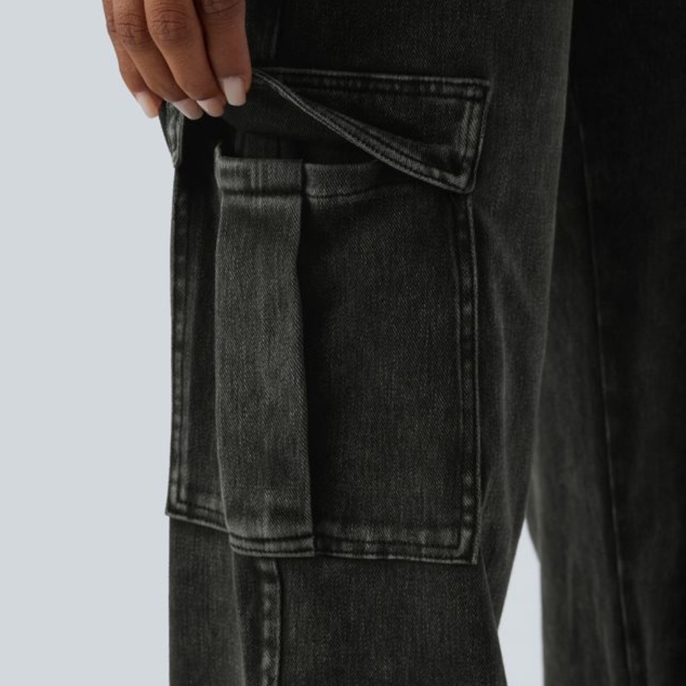 HALARA Flex Mid Rise Straight Leg Cargo Jeans - Picture 7 of 16